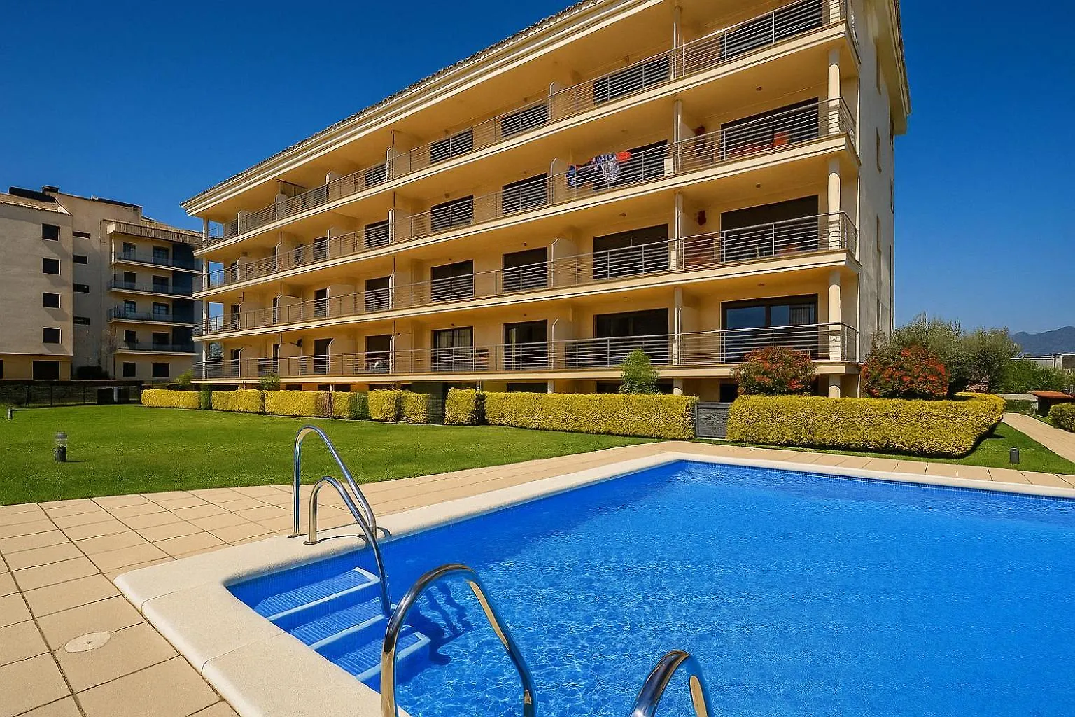 Roses Confort Beach Ev Milleni Apartment